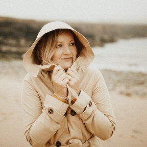 Meet your Posher, Ester